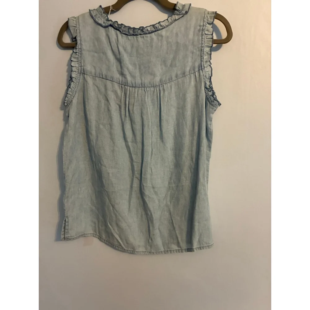 0251 **BILLY T** NWT Size Small Soft light blue denim sleeveless shirt. - Picture 6 of 10